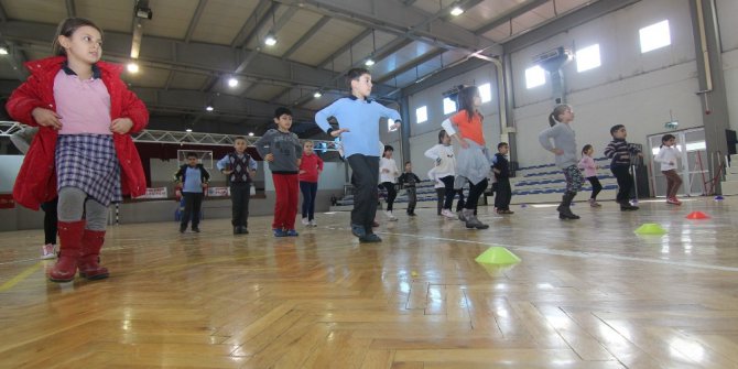 Halk dansları için kayıt zamanı