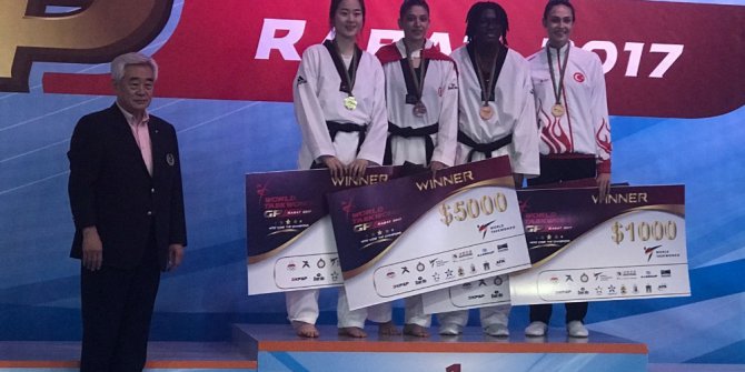 Nur’dan altın, İrem’den bronz madalya