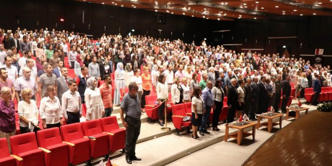 Yargıtay 2. Hukuk Dairesi Başkanı Ömer Uğur Gençcan: Türkiye'de en çok açılan dava boşanma davasıdır" dedi.