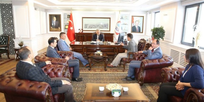 Kansere Karşı Birlik Derneği (KANKA) üyeleri Melikgazi Belediyesini ziyaret etti