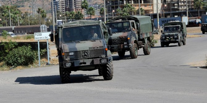 Hatay sınırına sevkiyat sürüyor