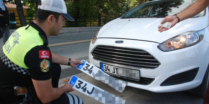 APP plaka kullanan sürücülere 427 TL ceza yazıldı