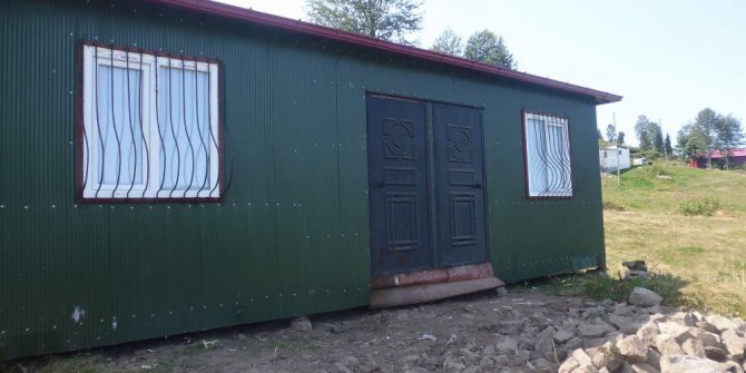 Yaylalardaki kaçak yapılar yıkılıyor