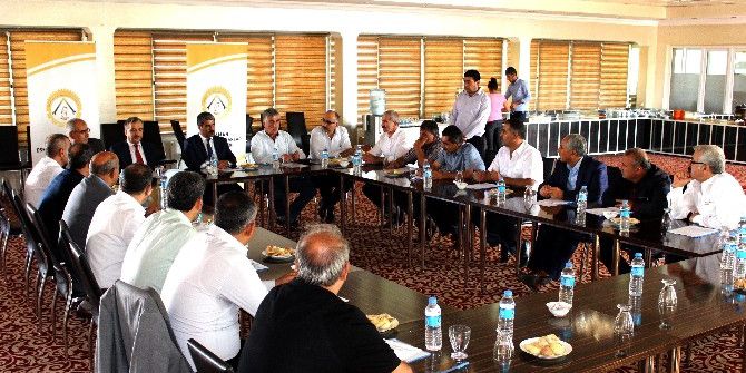 Esnaf Ve Sanatkarlar Odaları Birliği Başkanlar Kurulu Toplantısı Yapıldı