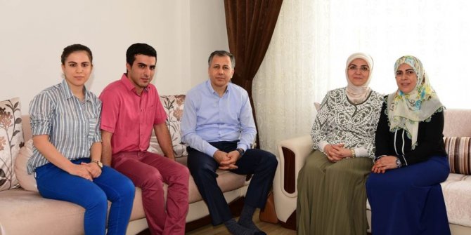 Vali Yerlikaya’dan şehit ailelerine ziyaret