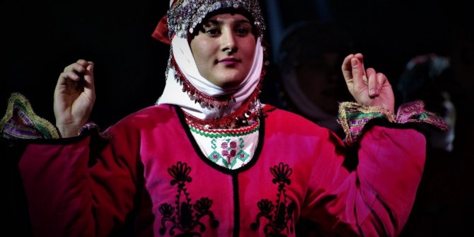 Türkiye 13. Halk Oyunları Şenliğinin şampiyonu Malatya