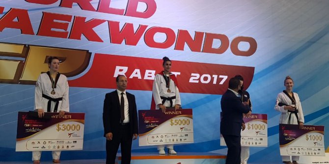 Hatice Kübra İlgün’den büyük başarı