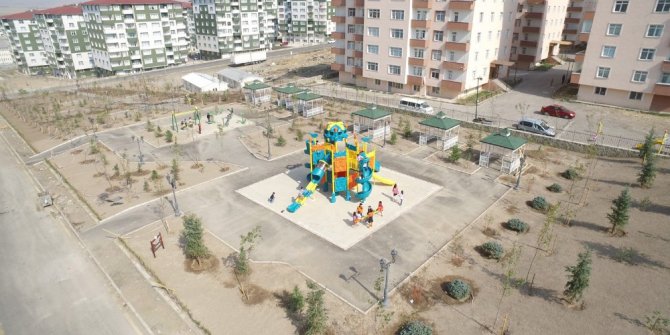 Hilalkent’in yeni parkları hizmete sunuldu