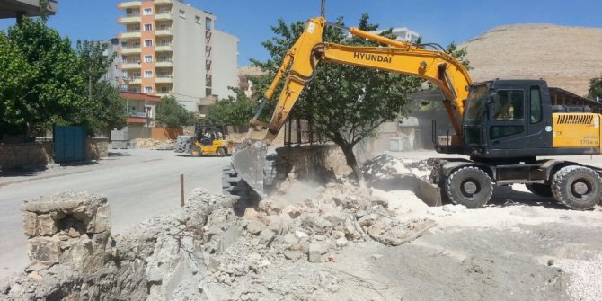 Mardin Dargeçit’te Büyükşehir’den çevre düzenlemesi