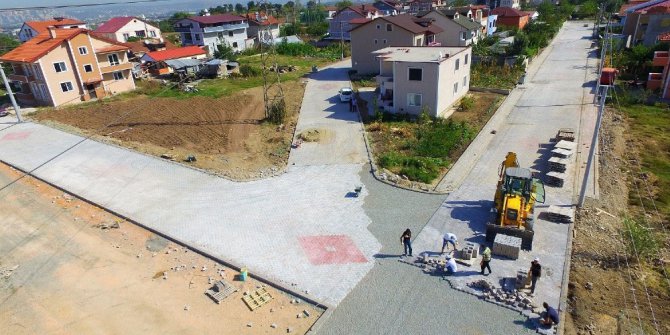 Başiskele’de yol çalışmaları devam ediyor