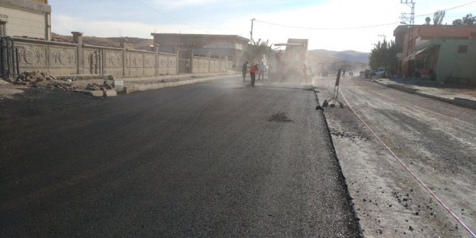Siirt belediyesinden asfalt çalışmaları