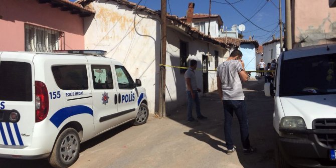 Akhisar’da şüpheli ölüm