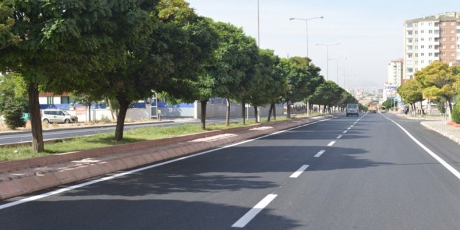 Alpaslan Türkeş Bulvarında asfaltlama çalışması tamamlandı