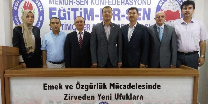 Eğitim Bir-sen’li Üyeler Serbest Kıyafetle İşe Gidecek