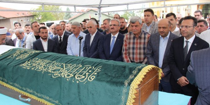 Başkan Karaosmanoğlu’nun babası son yolculuğuna uğurlandı