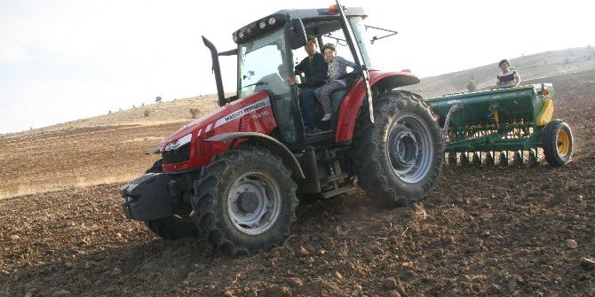 Yozgat’ta Çiftçiler Ekim Hazırlıklarına Başladı