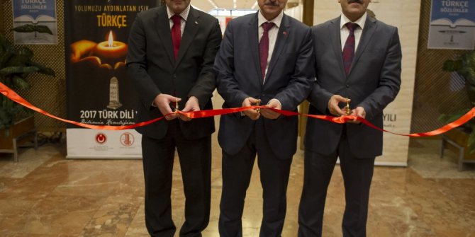 "Tarih Boyunca Türkçe Sözlükler" sergisi açıldı
