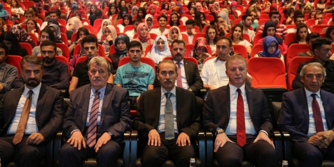 Cumhuriyet Üniversitesi’nde tanıtım günleri başladı