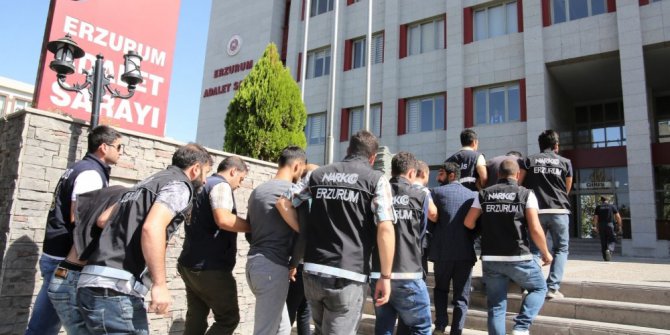 Erzurum’da Narkotik ekipleri uyuşturucu tacirlerine göz açtırmıyor