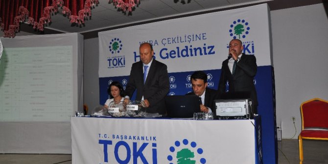 İslahiye Fevzipaşa Toki Evleri 2.etap kura çekilişi yapıldı.