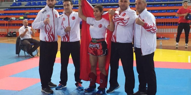 Haliliyeli Gökçe kickboks Balkan şampiyonu oldu