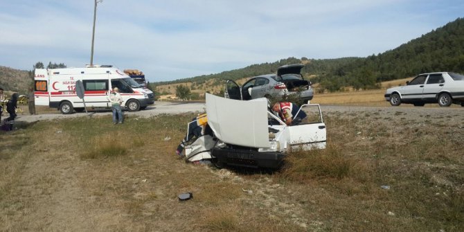 Kastamonu’da iki otomobil çarpıştı: 1 ölü, 5 yaralı
