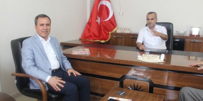 Akel’den Esnaf Odası’na Teşekkür Ziyareti