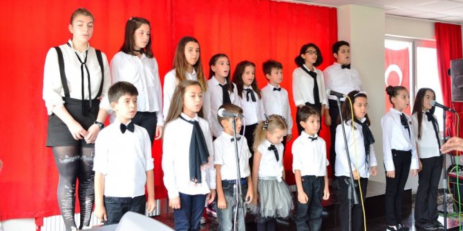 Lapseki’de Çocuk Korosu konseri