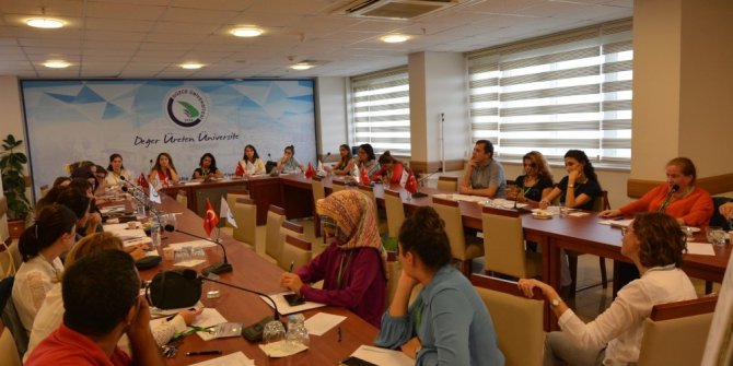 Düzce Üniversitesi’nde standardize hasta eğitimi konuşuldu