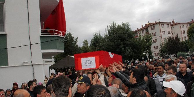 Şehit Uzman Çavuş Son Yolculuğuna Uğurlandı