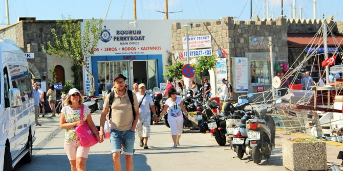 Türk bayraklı gemiler limandan çıkamadı