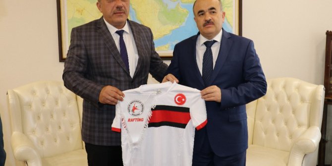 Vali Zülkif Dağlı “Rafting Düzce için çok önemli“