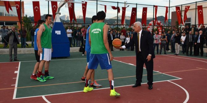 Büyükşehir’den 4 ilçeye 739 bin TL’lik spor yatırımı