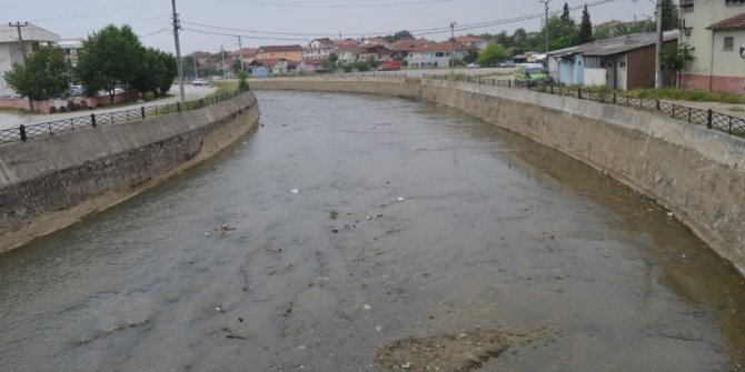 Asarsuyu Deresinde DSİ’nin çalışması sürüyor