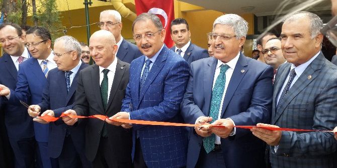Bakan Özhaseki: “Sağlıksız Yapılara Sahibiz"