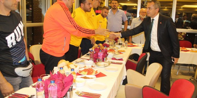 Tosya’da Spor Kurulu ilk toplantısını yaptı