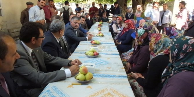 Burhaniye’de hanımlar validen düğün salonu istedi