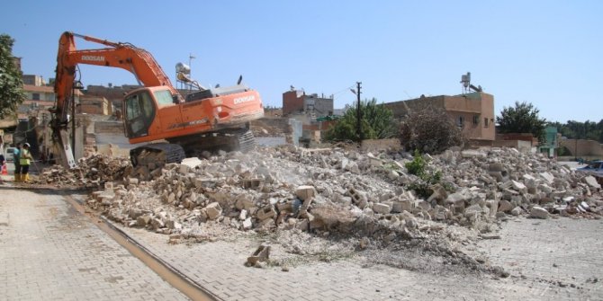 Karakoyun Köprülü Kavşak Projesi için yıkım çalışmaları başladı