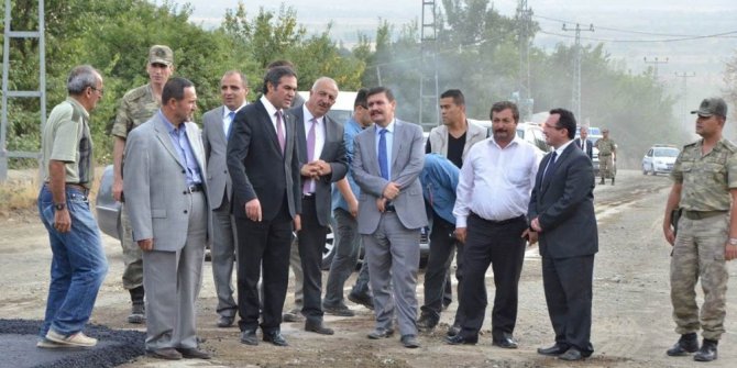 7 kilometrelik Bayırbağ köy yolu sıcak asfaltla kaplanıyor