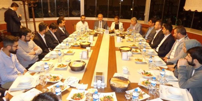 Ak Partili Çalık Stk Temsilcileriyle Bir Araya Geldi