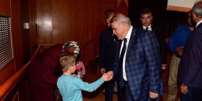 Onikişubat Belediyesi 200 Aileyi Konut Sahibi Yapıyor