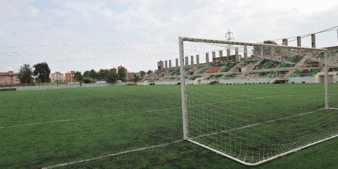 Trabzon’un birçok ilçesi yeni futbol sahalarına kavuşuyor