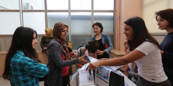 “Anneler Havuza” kayıtları başladı
