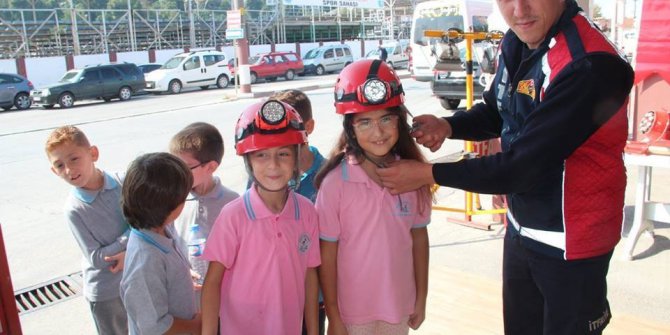 Alaplı’da minikler itfaiyeyi gezdi