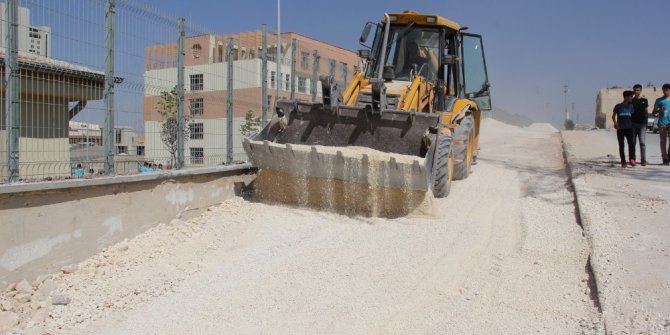 Eyyübiye’de okul yolları kışa hazırlıyor