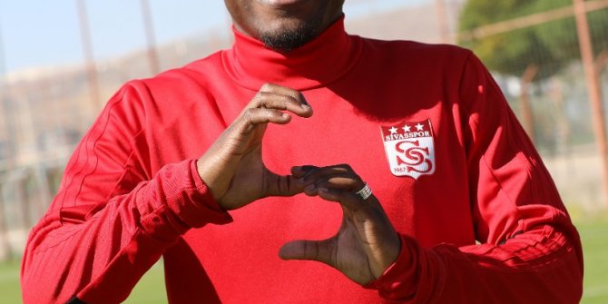 Bifouma: "Antalyaspor’u mağlup etmek istiyoruz"