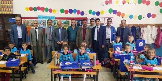 Öğrencilere Kırtasiye Yardımı