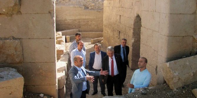 Aykanat, Raban Kalesi’nde İncelemelerde Bulundu