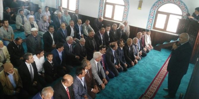 15 Temmuz Şehitler Camii İbadete Açıldı