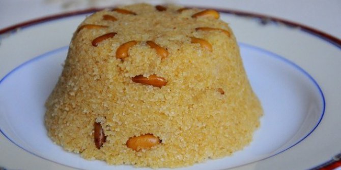 Fıstıklı irmik helvası, irmik helvası nasıl yapılır, nefis kolay tarif